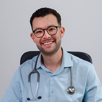 João Lourenço Hasckel Gewehr - Médico Veterinário