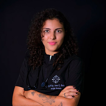 Luana Muniz - Médica Veterinária