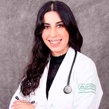 Luna Peralta – Médica Veterinária